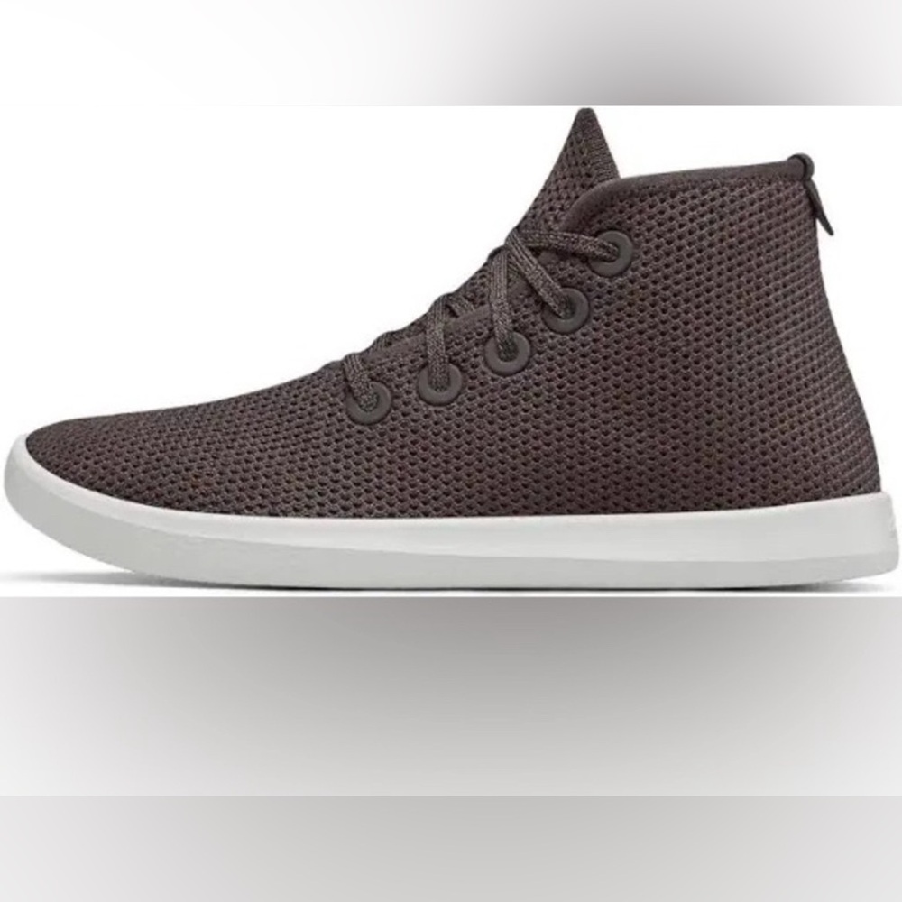 Allbirds Women’s Tree Toppers, High Tops, Size 7, charcoal color with box